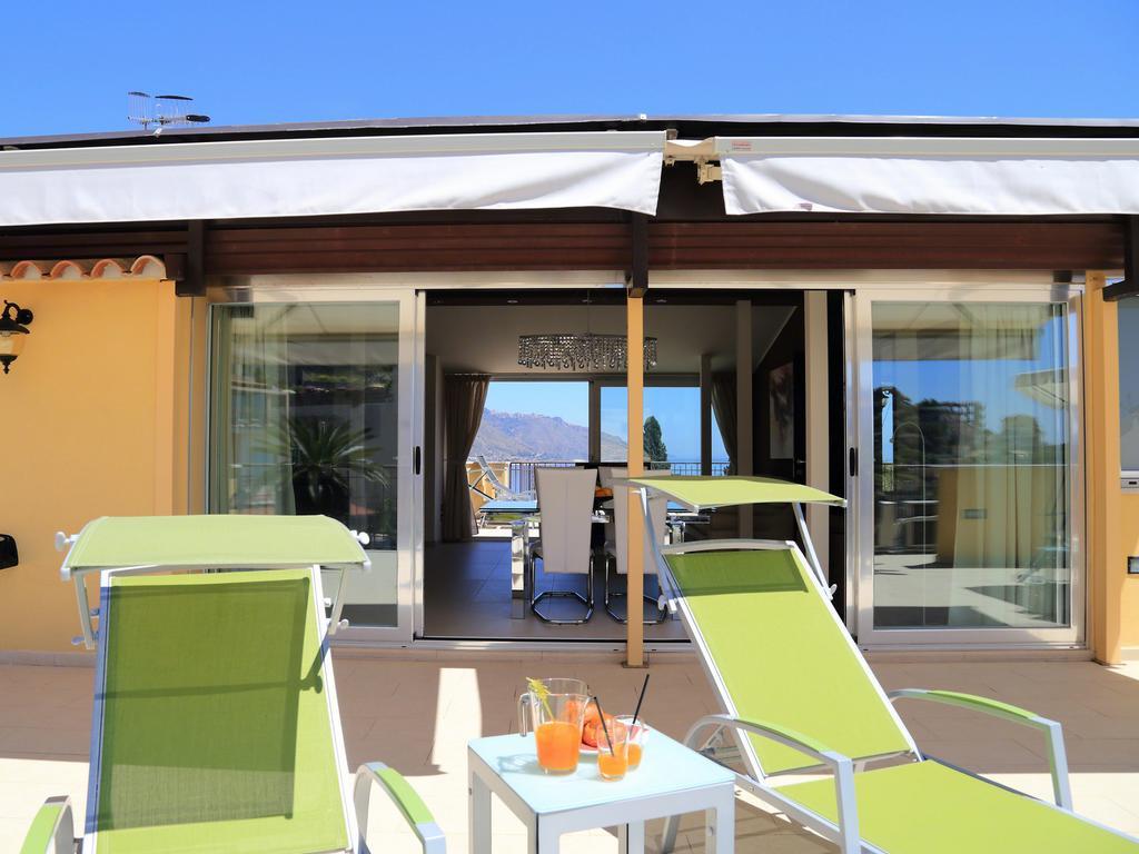 Taonasi Mazzaro Apartments 陶尔米纳 外观 照片